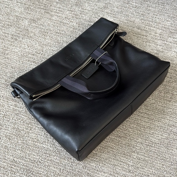 Coach Charles Black Pebbled Leather Foldover Tote, lightly used with NEW STRAP - Picture 3 of 15